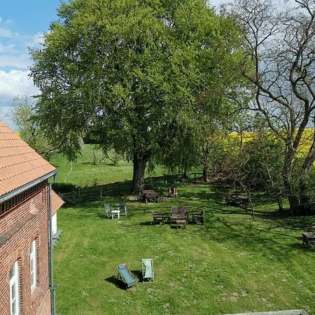 Gutshaus Thorstorf Boltenhagen Eg Und Tiefpaterre Warnow (Nordwestmecklenburg)